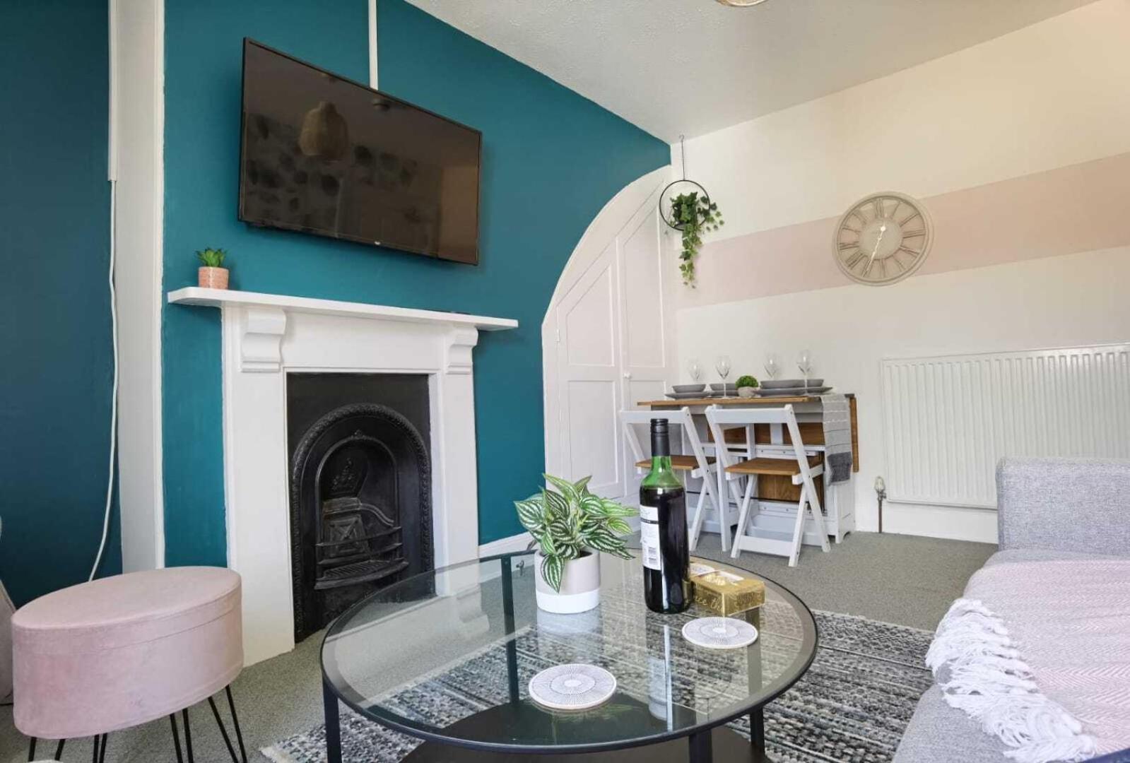 Ferienwohnung Raleigh Ff&Tf - 1 Bed Georgian Flat In The Centre Of Exeter, Free Parking With Wifi Zimmer foto