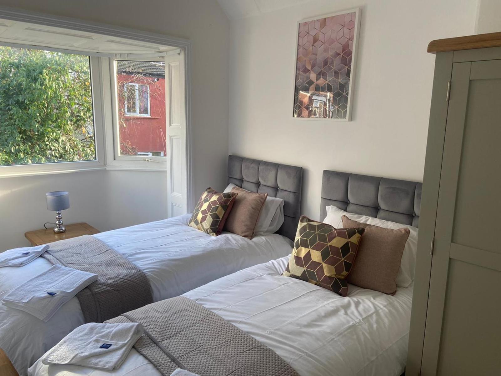 Ferienwohnung Raleigh Ff&Tf - 1 Bed Georgian Flat In The Centre Of Exeter, Free Parking With Wifi Zimmer foto